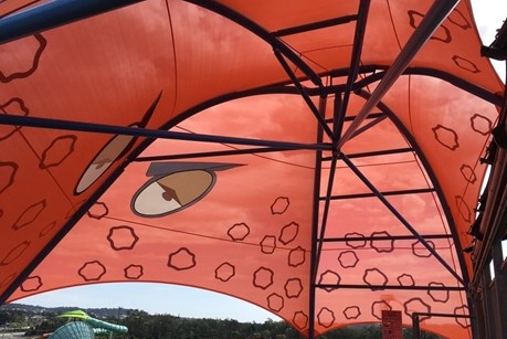 Dream world octopus shade structure designed and installed by Versatile Structures